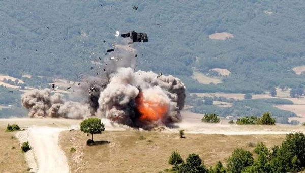 Άσκηση «ΚΑΜΠΕΡΟΣ»: Όταν η ΠΑ έριξε τα πυρομαχικά της στο Πεδίο Βολής Κρανέας (Βίντεο)